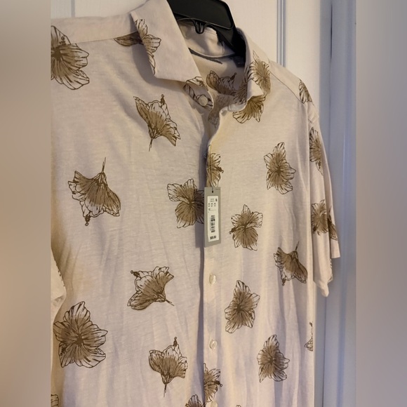 Daniel Cremieux Men's Shirt - Cream and Brown Floral - Picture 6 of 6